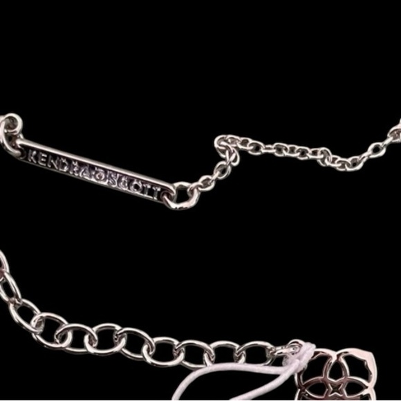 Kendra Scott Cory Necklace Rhod Rose Quartz - Picture 4 of 4